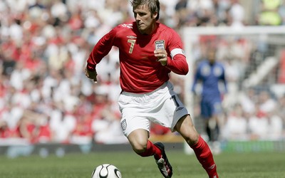 满贯体育精华-B席这跑动距离全队第一